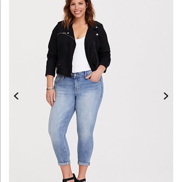 torrid Denim - Torrid Cropped skinny light wash